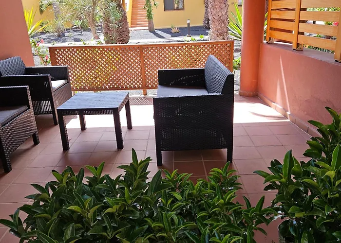 Tamarindo I Piscinas De Agua Salada コラレホ