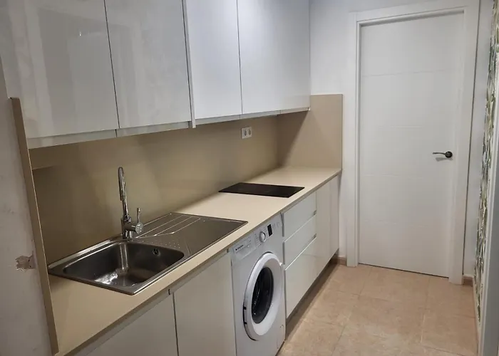 Tamarindo I Piscinas De Agua Salada コラレホ